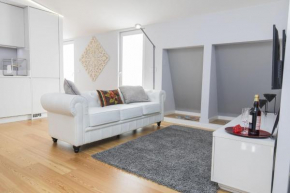  2bed looking good in Bairro Alto  Лиссабон